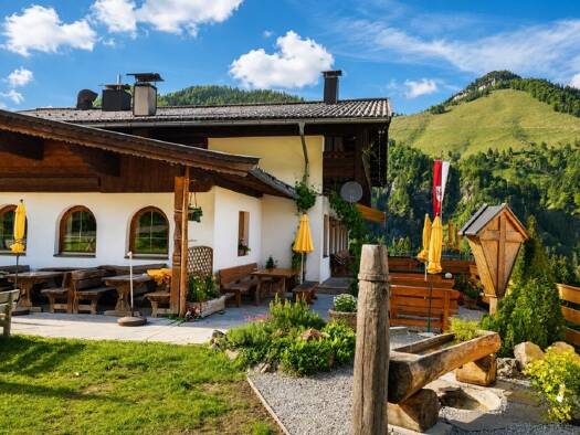 Gastronomie/Hotel zum Kauf 780.000 € 210 m² Gastrofläche Kössen 6345