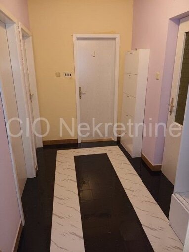 Wohnung zur Miete 800 € 3 Zimmer 80 m² Podstrana center