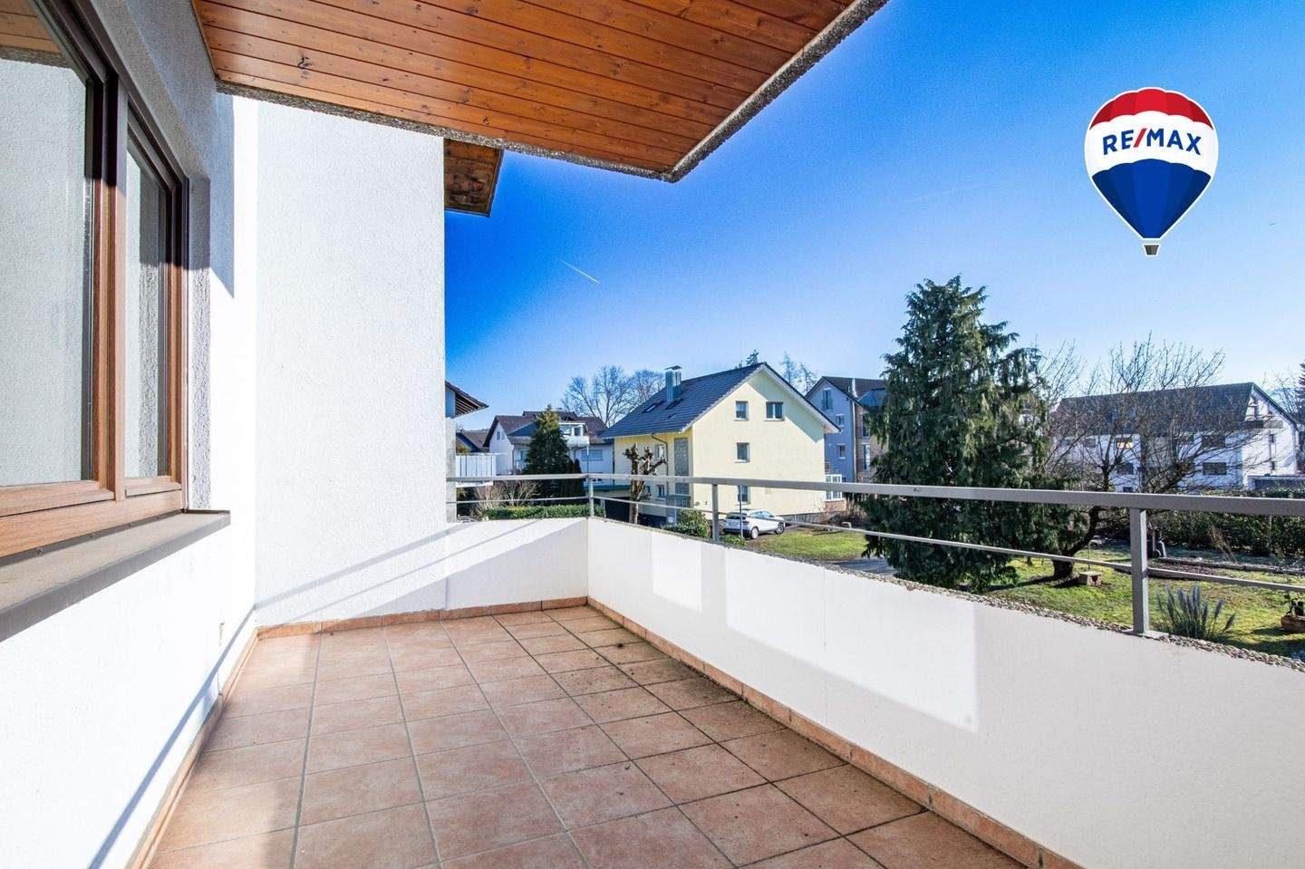 Immobilie in Lauchringen - Endlich Platz für alles - 4,5-Zimmer Wohnung mit Garage für Ihr Wohnmobil oder Boot in Lauchringen - Bild 0