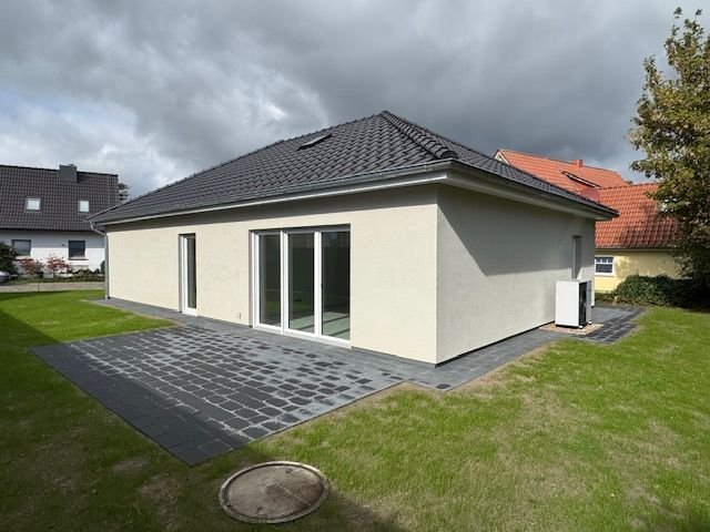 Bungalow zum Kauf provisionsfrei 329.000 € 3 Zimmer 100 m²<br/>Wohnfläche 429 m²<br/>Grundstück ab sofort<br/>Verfügbarkeit Im Kamp 15 Neuenkirchen Neuenkirchen 29643