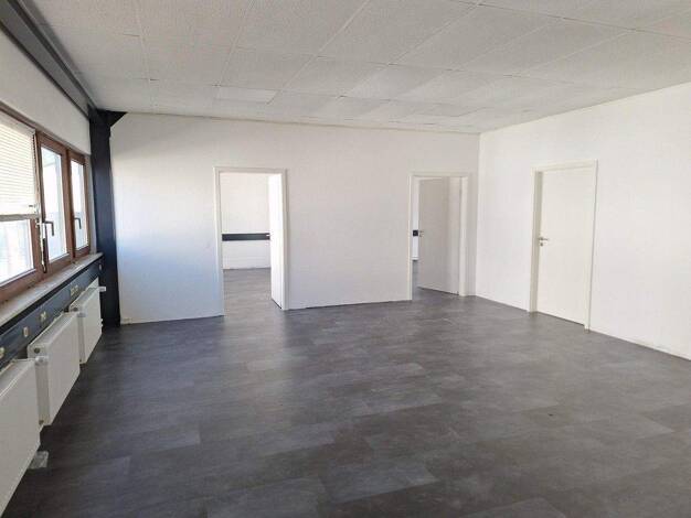 Lagerhalle zur Miete 8,60 € 320 m² Lagerfläche Brunhamstraße 21 Aubing-Lochhausen-Langwied München 81249