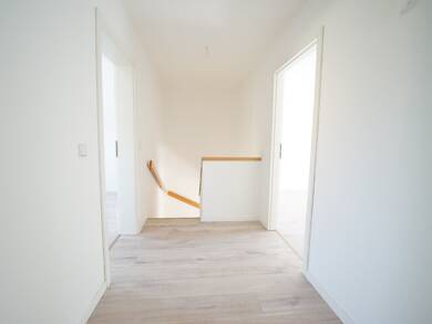 Reihenmittelhaus zur Miete 1.495 € 4 Zimmer 102 m² 181 m² Grundstück frei ab sofort Fasanerie 9b Zöschen Leuna 06237