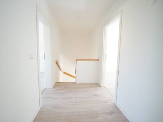 Reihenmittelhaus zur Miete 1.495 € 4 Zimmer 102 m² 181 m² Grundstück frei ab sofort Fasanerie 9b Zöschen Leuna 06237