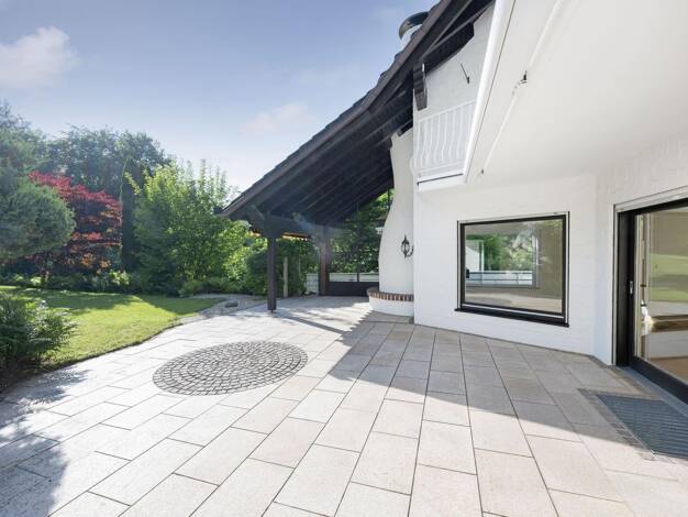 Doppelhaushälfte zum Kauf 8 Zimmer 306,2 m² 1.700 m² Grundstück Grünwald Grünwald 82031