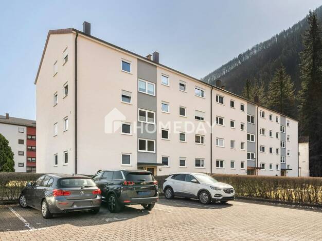 Wohnung zum Kauf 189.000 € 4 Zimmer 91,2 m² 1. Geschoss Bad Urach 72574