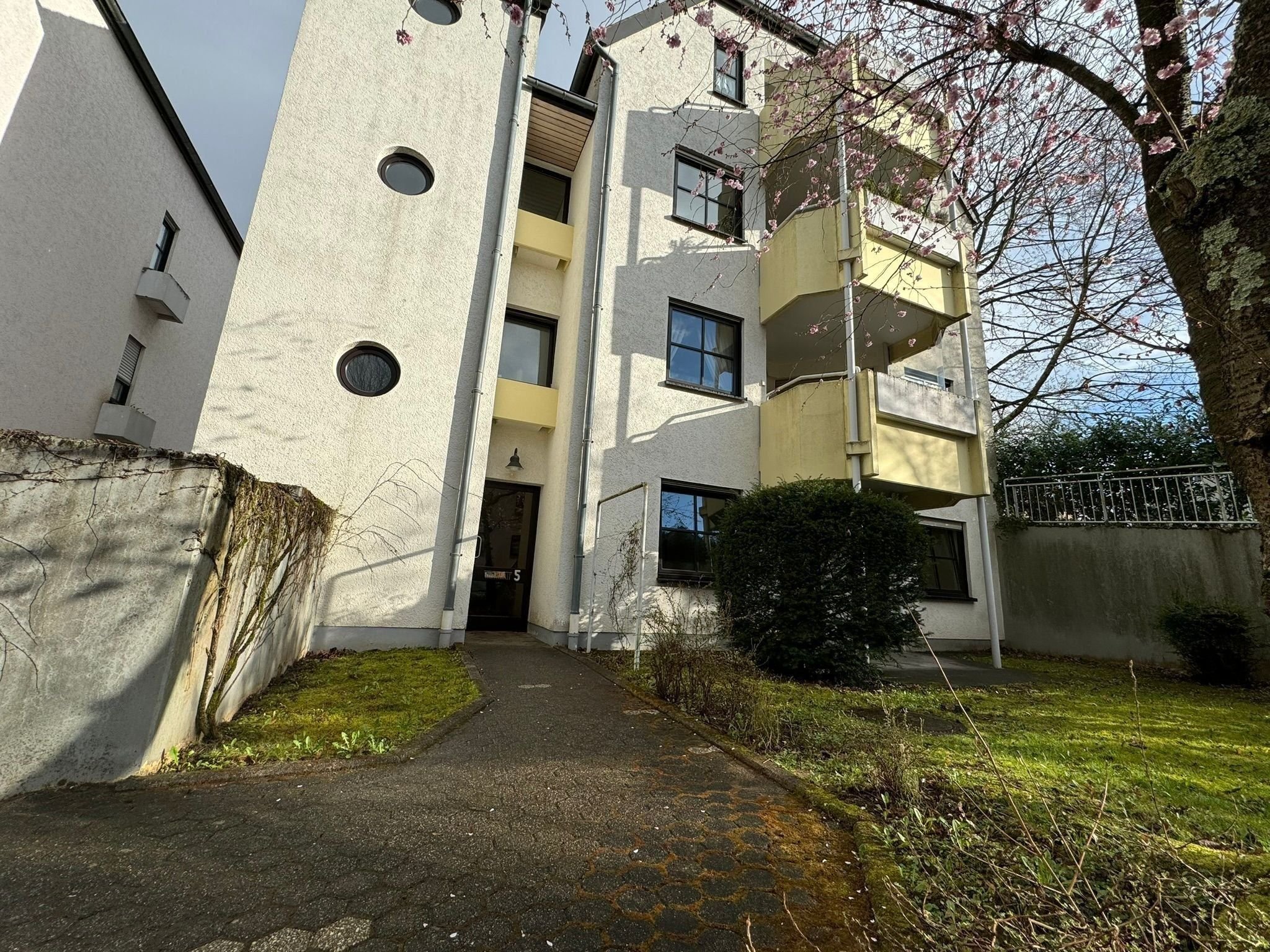 Wohnung zum Kauf als Kapitalanlage geeignet 195.000 € 2 Zimmer 62,6 m²<br/>Wohnfläche Im Hopfengarten 5 Alt-Heiligkreuz 1 Trier 54295