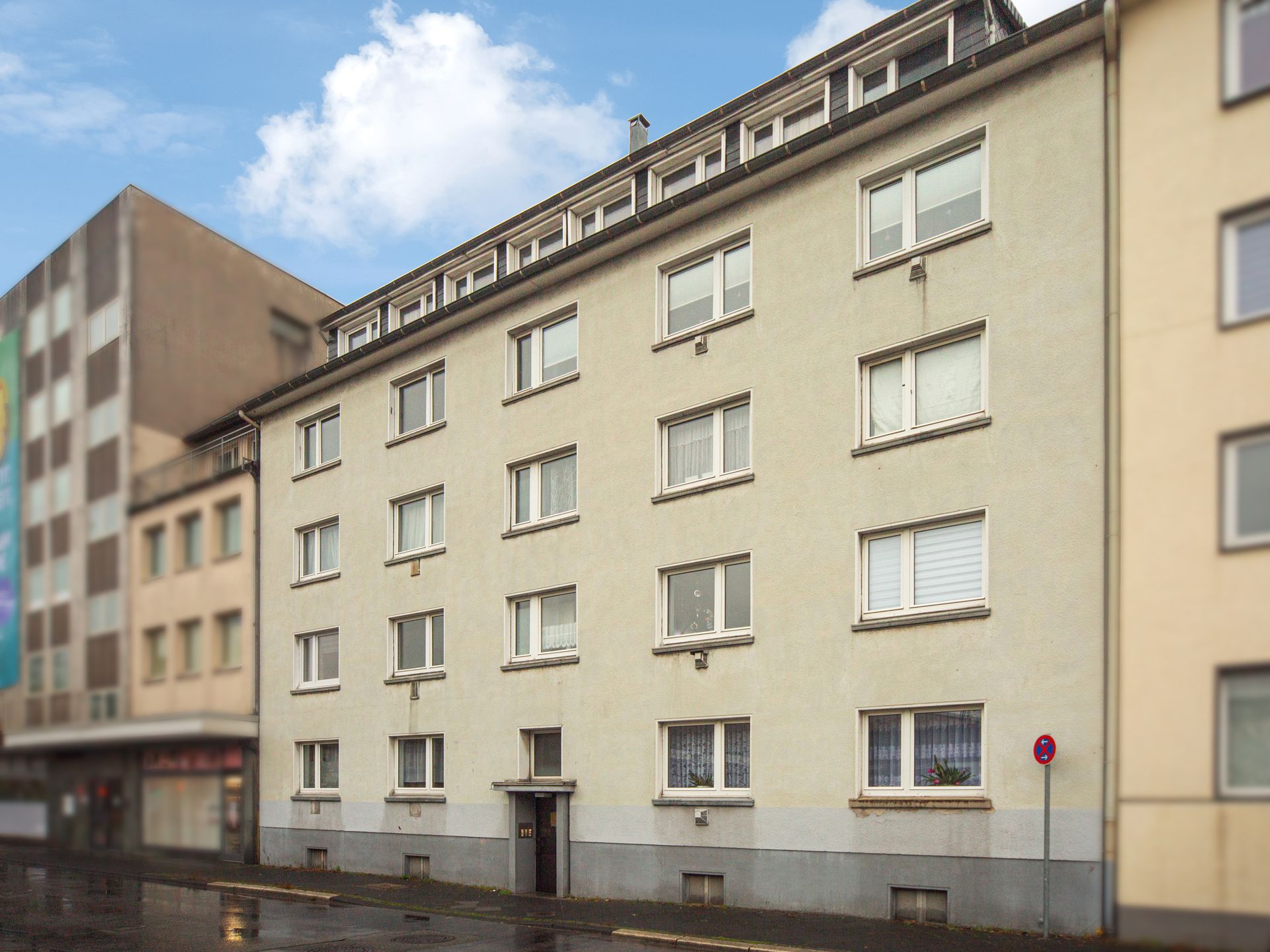 Wohnung zum Kauf 97.000 € 2 Zimmer 49 m²<br/>Wohnfläche 1.<br/>Geschoss Friedrich-Engels-Allee Wuppertal 42283