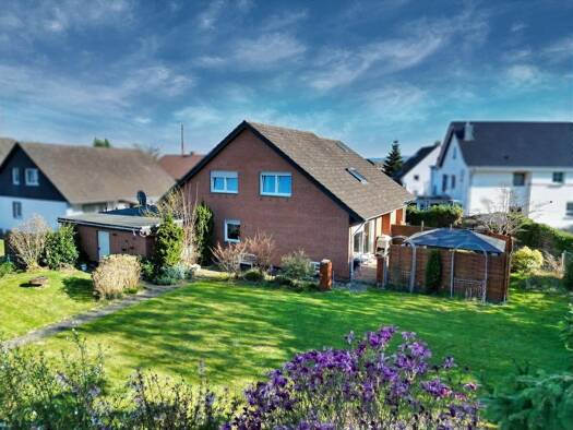 Doppelhaushälfte zum Kauf 249.000 € 4 Zimmer 104,4 m² 583 m² Grundstück frei ab sofort Kachtenhausen Lage 32791