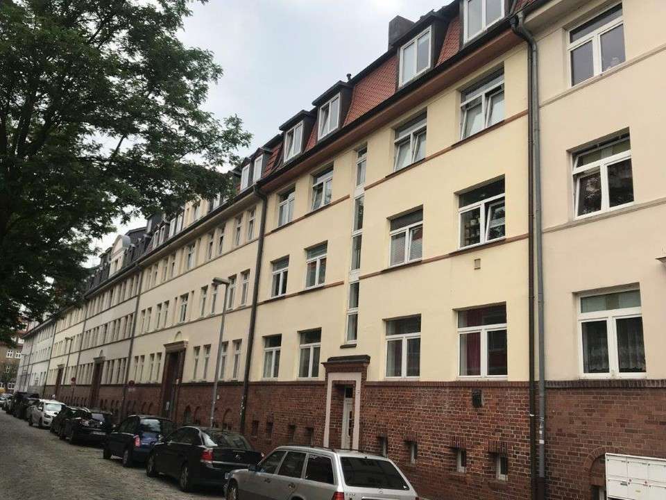 Studio zur Miete 315 € 1 Zimmer 37,6 m²<br/>Wohnfläche ab sofort<br/>Verfügbarkeit Werdervorstadt Schwerin 19055