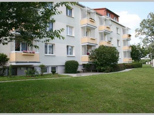 Wohnung zur Miete 356 € 3 Zimmer 58,4 m² 2. Geschoss frei ab 01.10.2026 Friedrich-Ebert-Straße 9 Nünchritz Nünchritz 01612