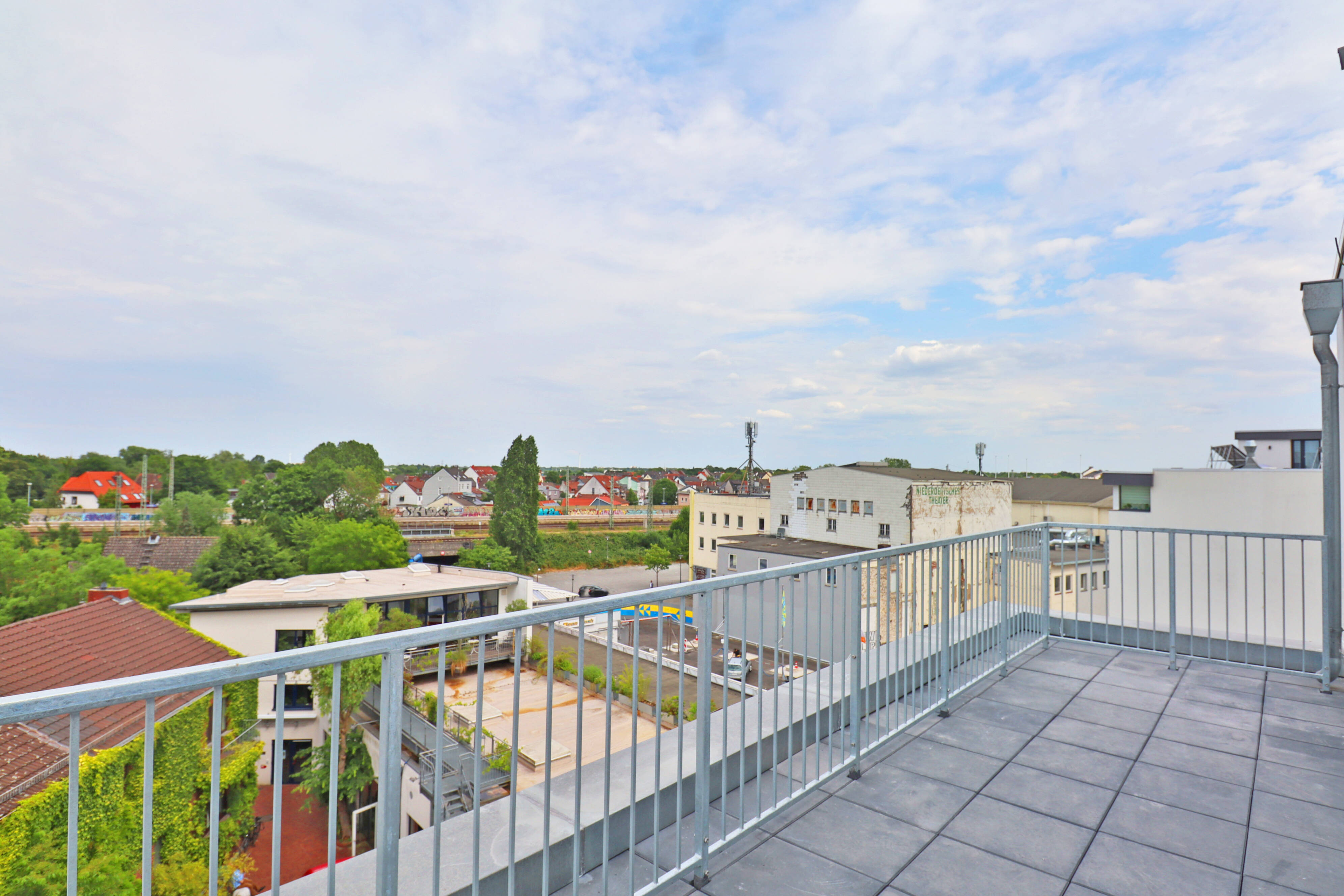 Property thumbnail 11