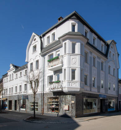 Wohnung zur Miete 750 € 4 Zimmer 122 m² 2. Geschoss Rehau Rehau 95111