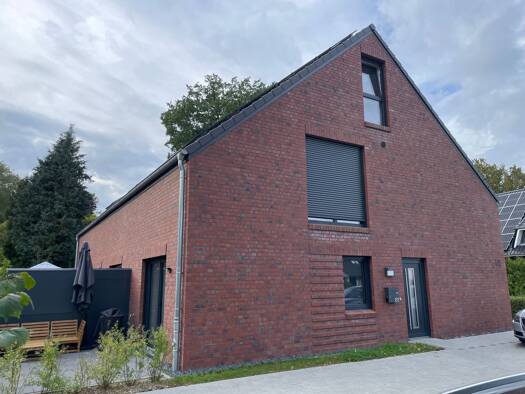 Reihenhaus zur Miete 1.225 € 3,5 Zimmer 91 m² frei ab 01.11.2026 Issendorfer Weg 61 Harsefeld Harsefeld 21698