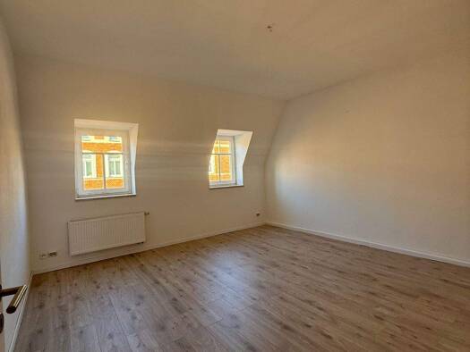 Wohnung zur Miete 506 € 3,5 Zimmer 92 m² frei ab sofort Wiesestraße 39 Debschwitz Gera 07548