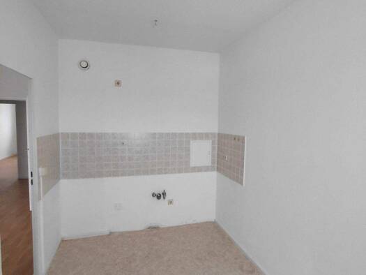 Wohnung zur Miete 425 € 3 Zimmer 68 m² 5. Geschoss frei ab sofort Neue Platekaer Str 4 Borna 04552