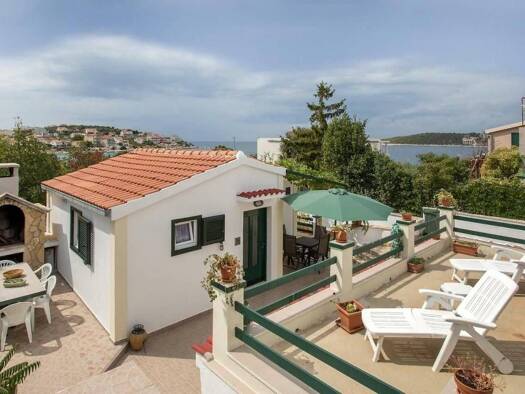 Einfamilienhaus zum Kauf 450.000 € 3 Zimmer 151 m² Marina 21222