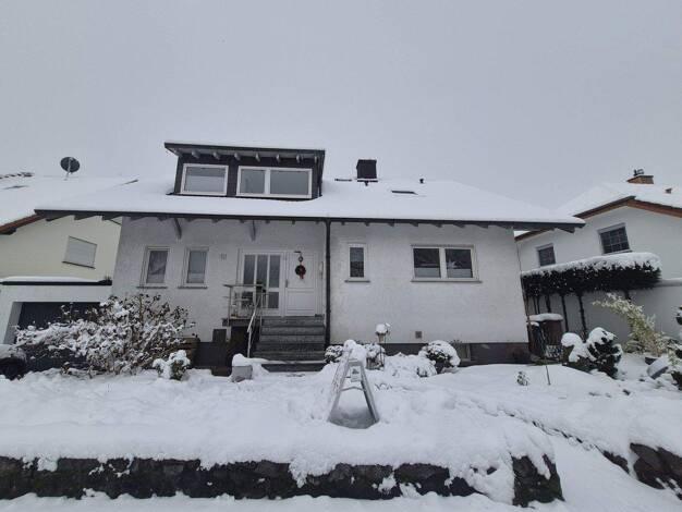 Einfamilienhaus zum Kauf provisionsfrei 739.000 € 6 Zimmer 236 m² 602 m² Grundstück Niederissigheim Bruchköbel 63486