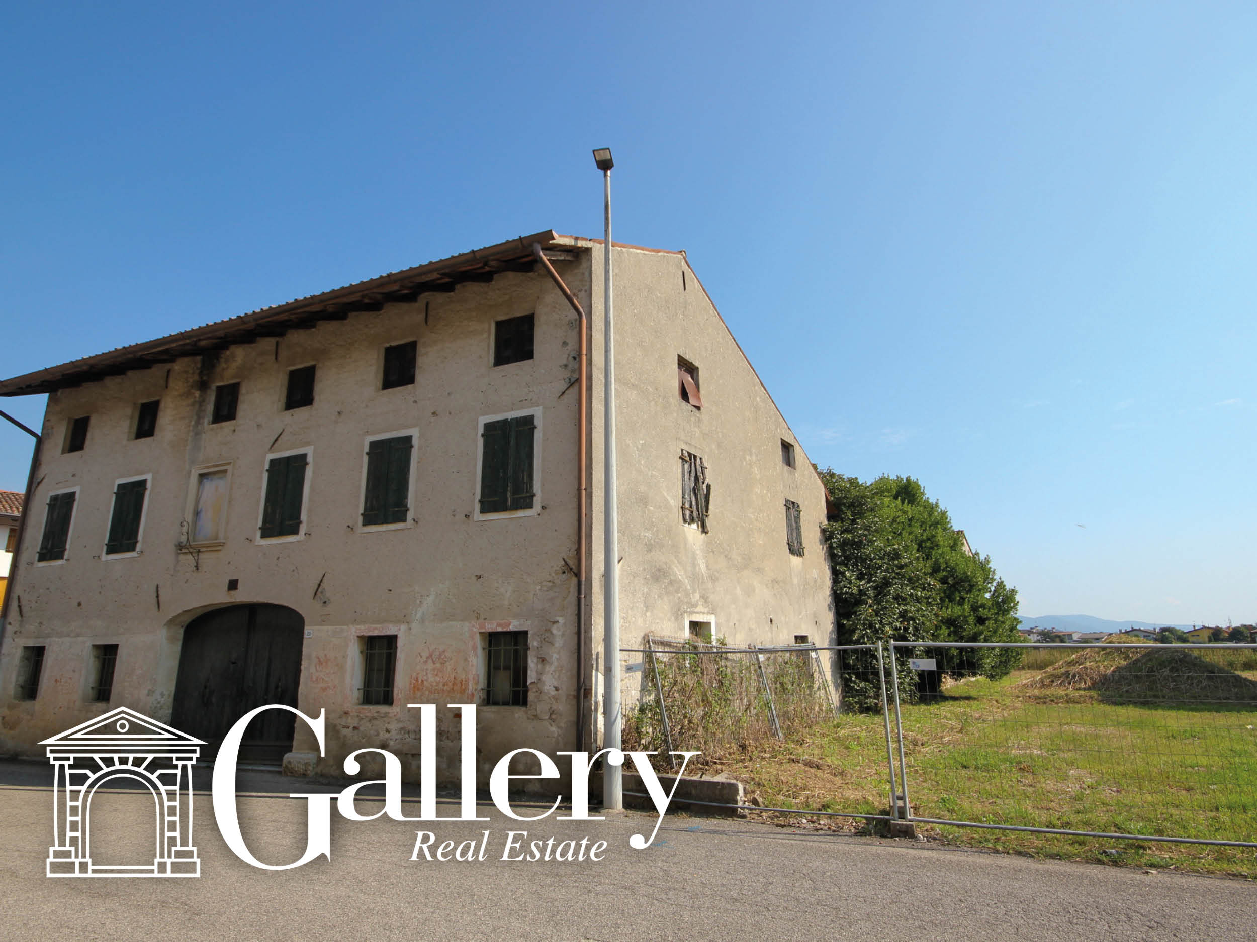 Haus zum Kauf 120.000 € 400 m²<br/>Wohnfläche 2.000 m²<br/>Grundstück VIA CADORNA Udine 33040