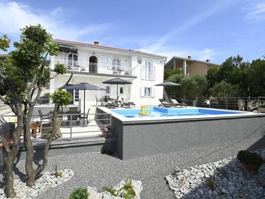 Haus zum Kauf 740.000 € 6 Zimmer 230 m² Novi Vinodolski