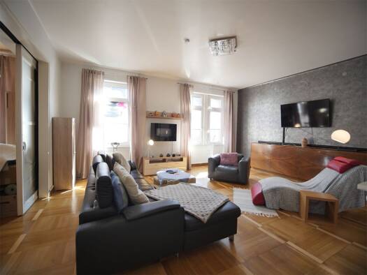 Wohnung zum Kauf 170.000 € 4 Zimmer 170 m² 1. Geschoss Innenstadt Neunkirchen 66538