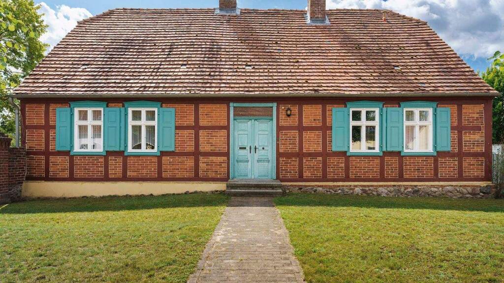 Einfamilienhaus zum Kauf 245.000 € 8 Zimmer 160 m² 1.533 m² Grundstück Nitzahn Milower Land 14715