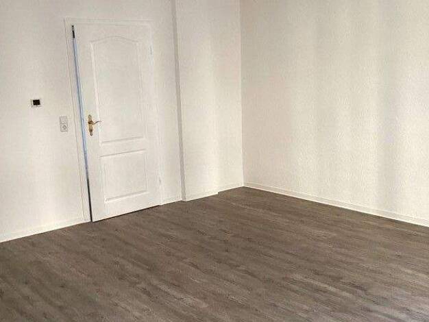 Wohnung zur Miete 571 € 3 Zimmer 83,9 m² frei ab 15.02.2026 Matthissonstraße 10 Stadtfeld Ost Magdeburg 39108