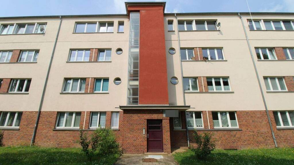 Sonstiges zum Kauf als Kapitalanlage geeignet 125.000 € 2 Zimmer 57 m² Zwenkau 04442