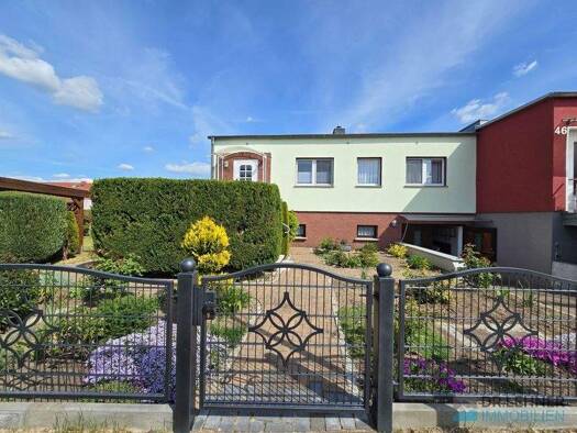 Doppelhaushälfte zum Kauf 135.000 € 4 Zimmer 135 m² 580 m² Grundstück frei ab 01.03.2026 Demmin 17109