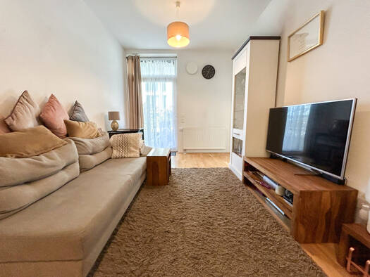 Wohnung zur Miete 595 € 2 Zimmer 41 m² EG frei ab 15.06.2026 Handelshäfen Bremen 28217