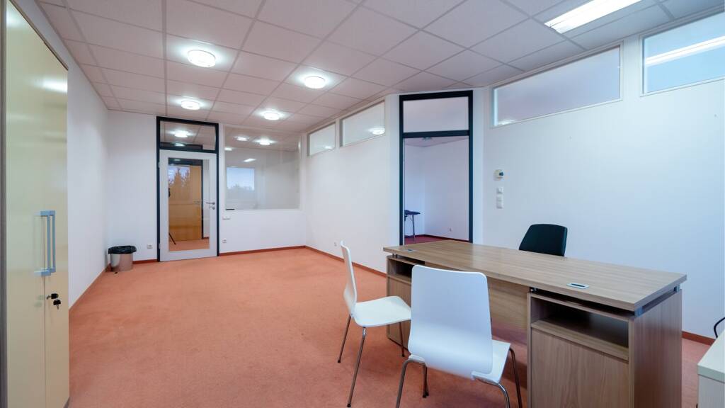 Büro zur Miete 788 € 3 Zimmer 72 m² Bürofläche Attnang-Puchheim 4800