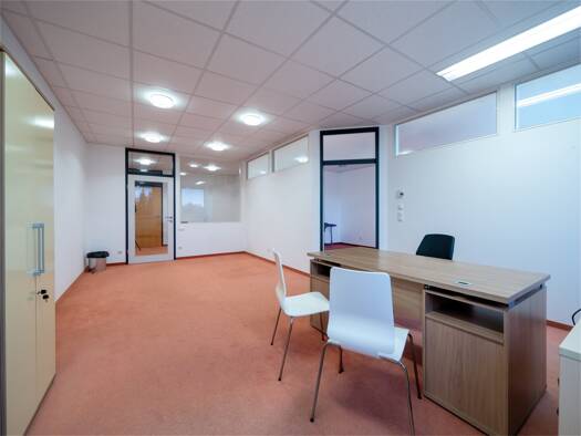 Büro zur Miete 788 € 3 Zimmer 72 m² Bürofläche Attnang-Puchheim 4800