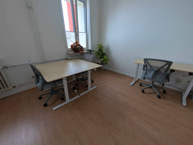 Bürofläche zur Miete provisionsfrei 150 € 4 m² Bürofläche Friedrich-List-Straße Innenstadt Erlangen 91054