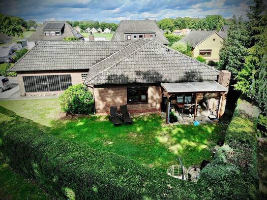 Bungalow zum Kauf 259.000 € 4 Zimmer 107 m² 713 m² Grundstück frei ab sofort Rethorn Ganderkesee 27777