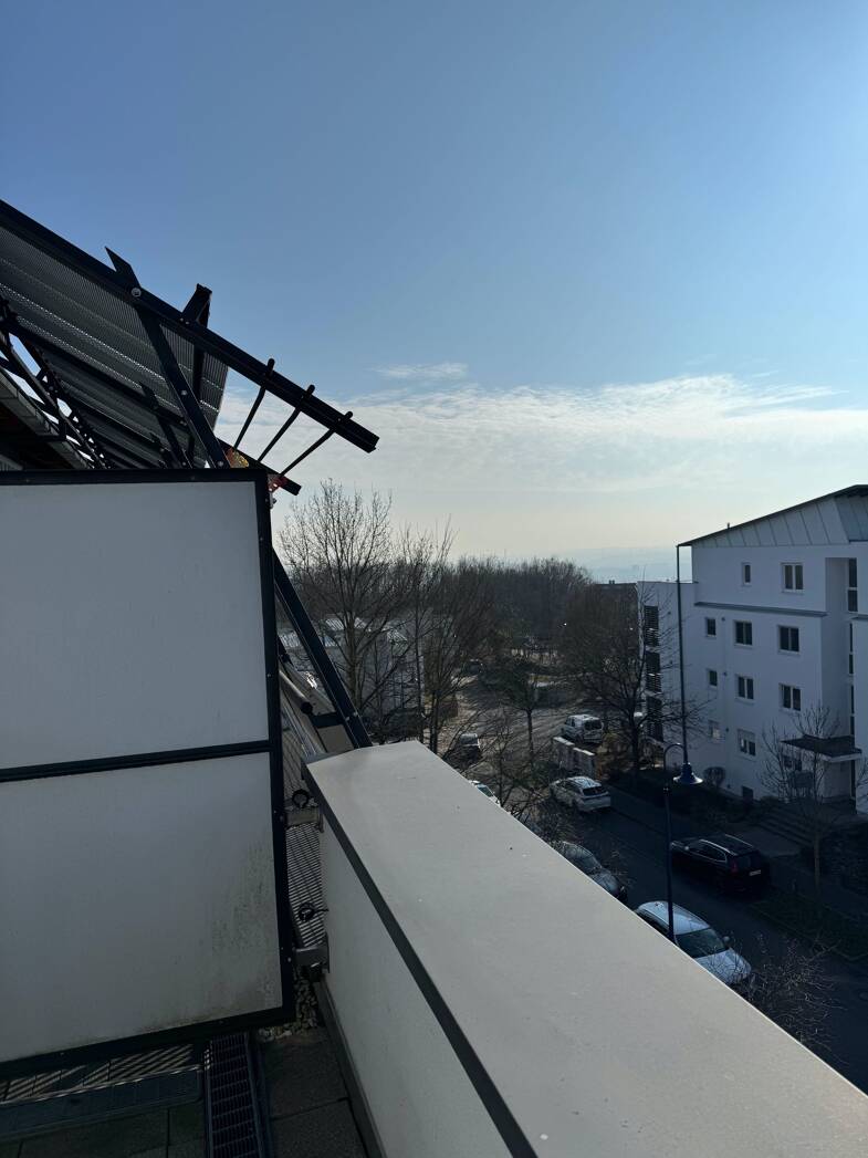 Wohnung zur Miete 1.392 € 4 Zimmer 107 m² Dachgeschoss, 3. Geschoss frei ab sofort Dotzheim Wiesbaden 65201