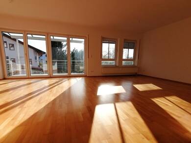Wohnung zur Miete 740 € 2 Zimmer 67,5 m² frei ab 01.10.2025 Möhringen Tuttlingen 78532