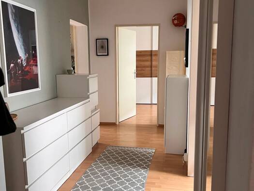 Wohnung zur Miete 725 € 2 Zimmer 77 m² Geschoss 3/4 frei ab 15.08.2026 West Vorderer Westen 34119