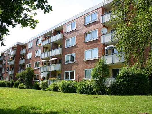 Wohnung zur Miete 657 € 2,5 Zimmer 66,9 m² 3. Geschoss frei ab 16.05.2026 Schöneberger Str. 30 Pinneberg 25421