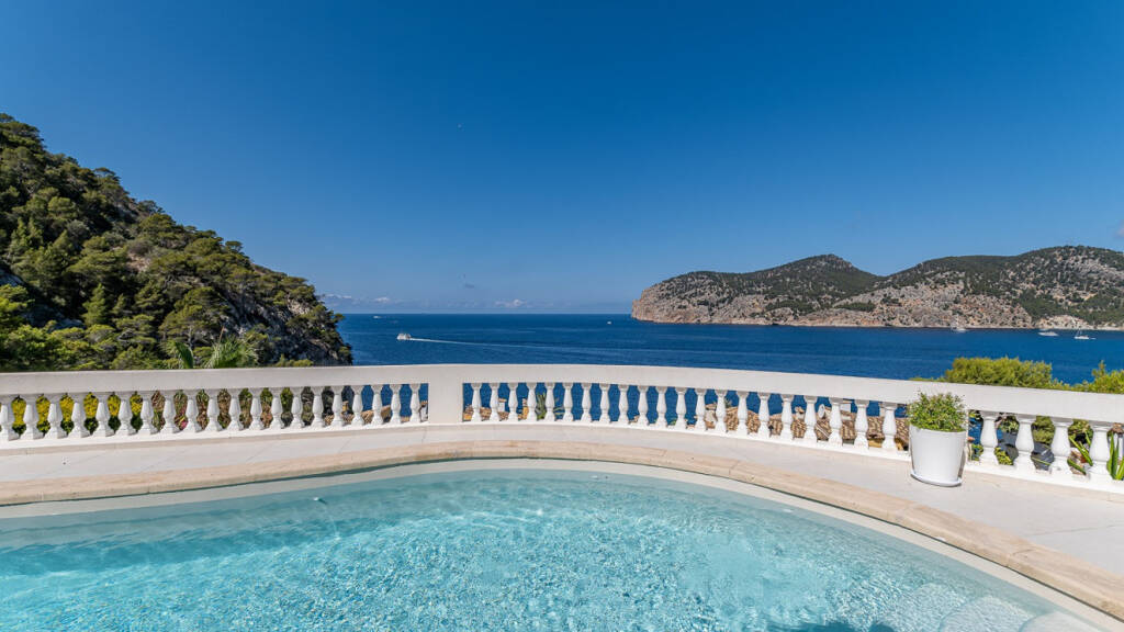 Villa zum Kauf 9.500.000 € 5 Zimmer 349 m² 916 m² Grundstück Andratx / Urbanització Es Camp de Mar 07160