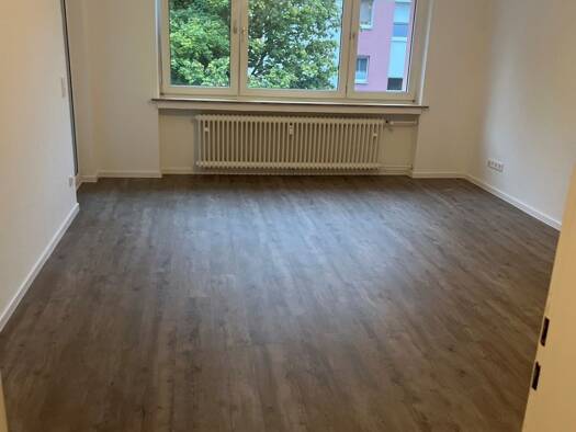 Wohnung zur Miete 649 € 3 Zimmer 81 m² 3. Geschoss frei ab 01.11.2026 Frankenstraße 63 Gräfrath Solingen 42653