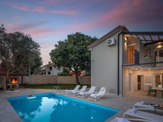 Villa zum Kauf 750.000 € 4 Zimmer 165 m² 488 m² Grundstück Umag 52470