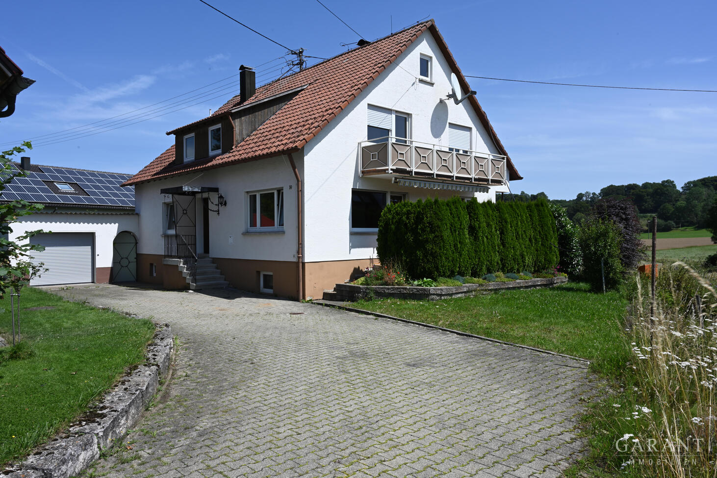 Mehrfamilienhaus zum Kauf 395.000 € 7 Zimmer 185 m²<br/>Wohnfläche 653 m²<br/>Grundstück Donnstetten Römerstein 72587