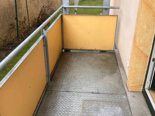 Wohnung zur Miete 429 € 3 Zimmer 87 m² EG Hofer Straße 59 Oberlungwitz 09353