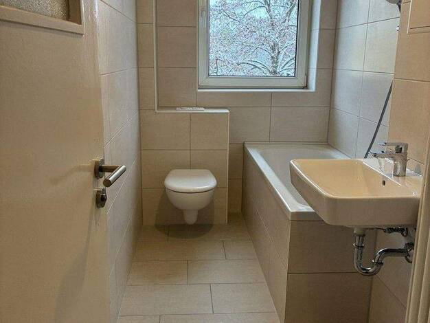 Wohnung zur Miete 413 € 2 Zimmer 48,6 m² 2. Geschoss Amalienstraße 132 Innenstadt Dessau-Roßlau 06842