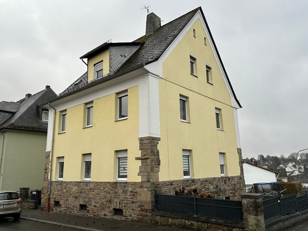 Mehrfamilienhaus zum Kauf 249.000 € 215 m²<br/>Wohnfläche 540 m²<br/>Grundstück Höhr-Grenzhausen 56203