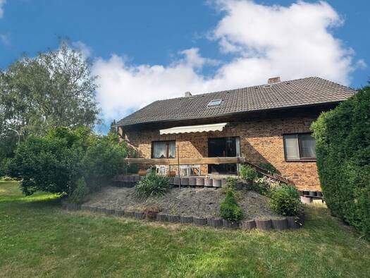 Mehrfamilienhaus zum Kauf 275.000 € 8 Zimmer 173,5 m² 1.389 m² Grundstück Großmoor Adelheidsdorf 29352