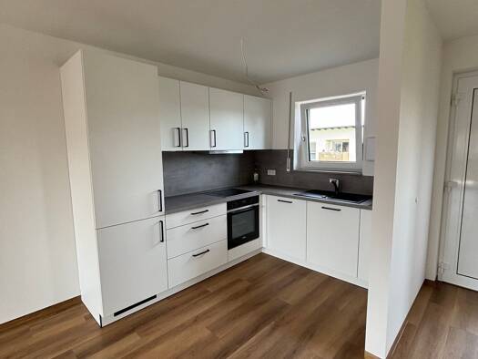 Wohnung zur Miete - Erstbezug 720 € 2 Zimmer 54,8 m² frei ab 01.09.2026 Landau Landau an der Isar 94405
