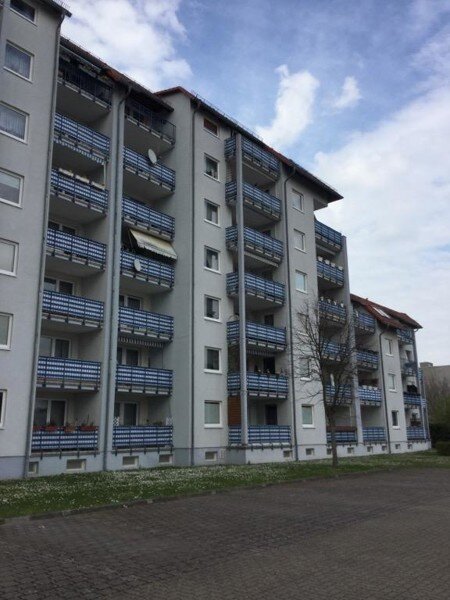 Wohnung zur Miete 700 € 2 Zimmer 81 m²<br/>Wohnfläche 2.<br/>Geschoss 09.02.2025<br/>Verfügbarkeit Südring 17 Lehrte - Südwest Lehrte 31275