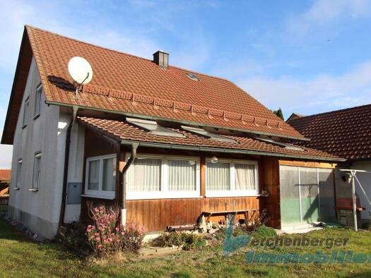 Einfamilienhaus zum Kauf 239.000 € 6 Zimmer 103 m² 738 m² Grundstück Wallerfing 94574