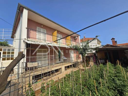 Einfamilienhaus zum Kauf 630.000 € 7 Zimmer 307 m² Zadar 23000