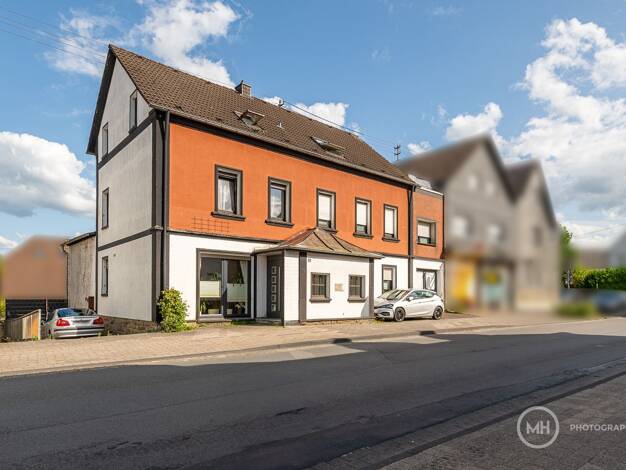 Mehrfamilienhaus zum Kauf 690.000 € 14 Zimmer 318 m² 513 m² Grundstück Neunkirchen Neunkirchen-Seelscheid 53819